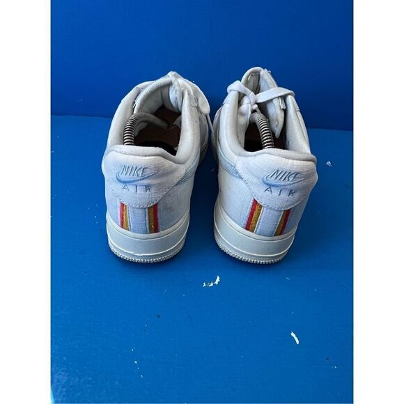 NIKE AIR FORCE 1 07 LV8 \